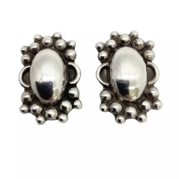 Unbranded Jewelry - Vintage Sterling Silver Oval Domed Clip On Earrings 16 Grams